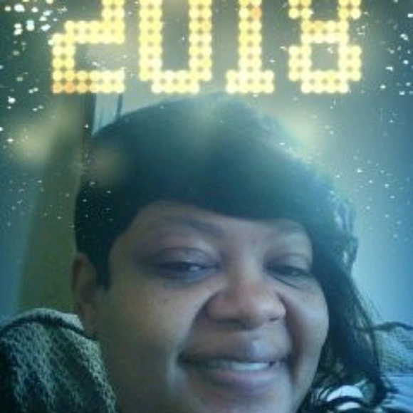 Meet your Posher, Sharlette - Picture 1 of 1